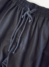 Load image into Gallery viewer, Sicily Harems
